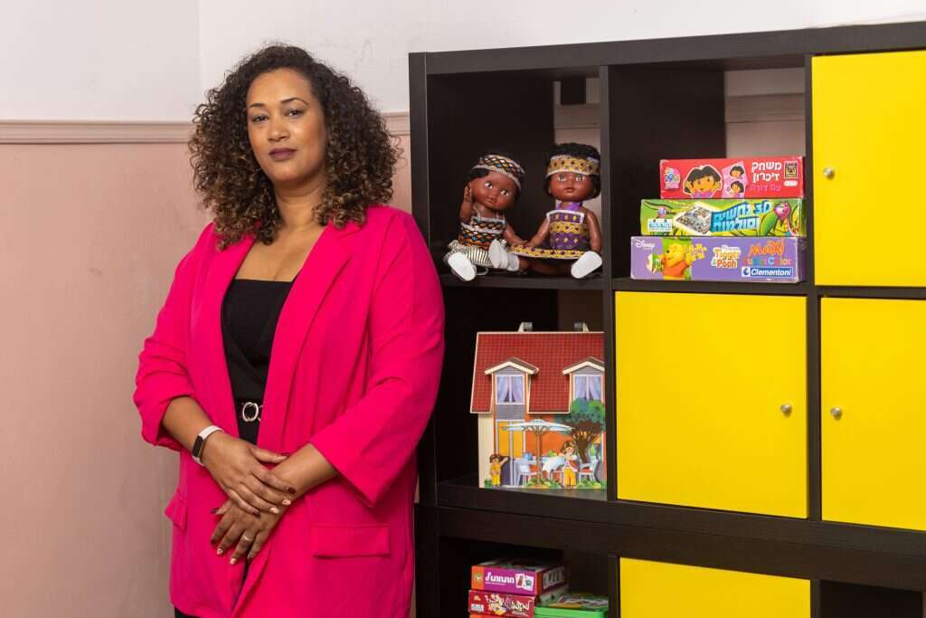 "אבא שלי עלה בסיוע של יהודים אמריקנים שהוא הדריך בסיור באדיס־אבבה. הם קלטו שהוא יהודי, ועזרו לו להוציא דרכון". טלי סמני. | יוסי אלוני