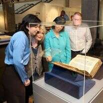 דן תדמור שרון מינץ אורית שחם גובר ואירינה נבזלין . | איציק בירן