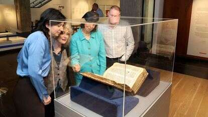 דן תדמור שרון מינץ אורית שחם גובר ואירינה נבזלין . | איציק בירן