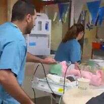 פינוי למחלקות ממוגנות בבית החולים סורוקה. | מסך מתוך סרטון שצילמה רחל דוד, המרכז הרפואי סורוקה