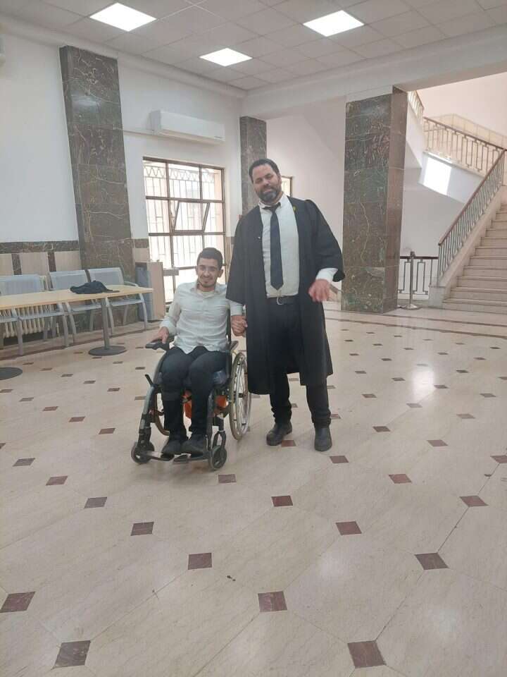 אליהו דהן מברך ברכת הגומל בקבר שמעון הצדיק. | חוננו אליהו דהן מברך ברכת הגומל בקבר שמעון הצדיק. | חוננו