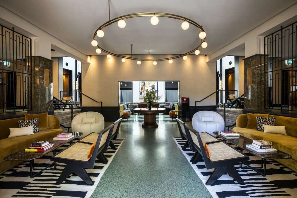 Backstage Hotel 43. | יחצ