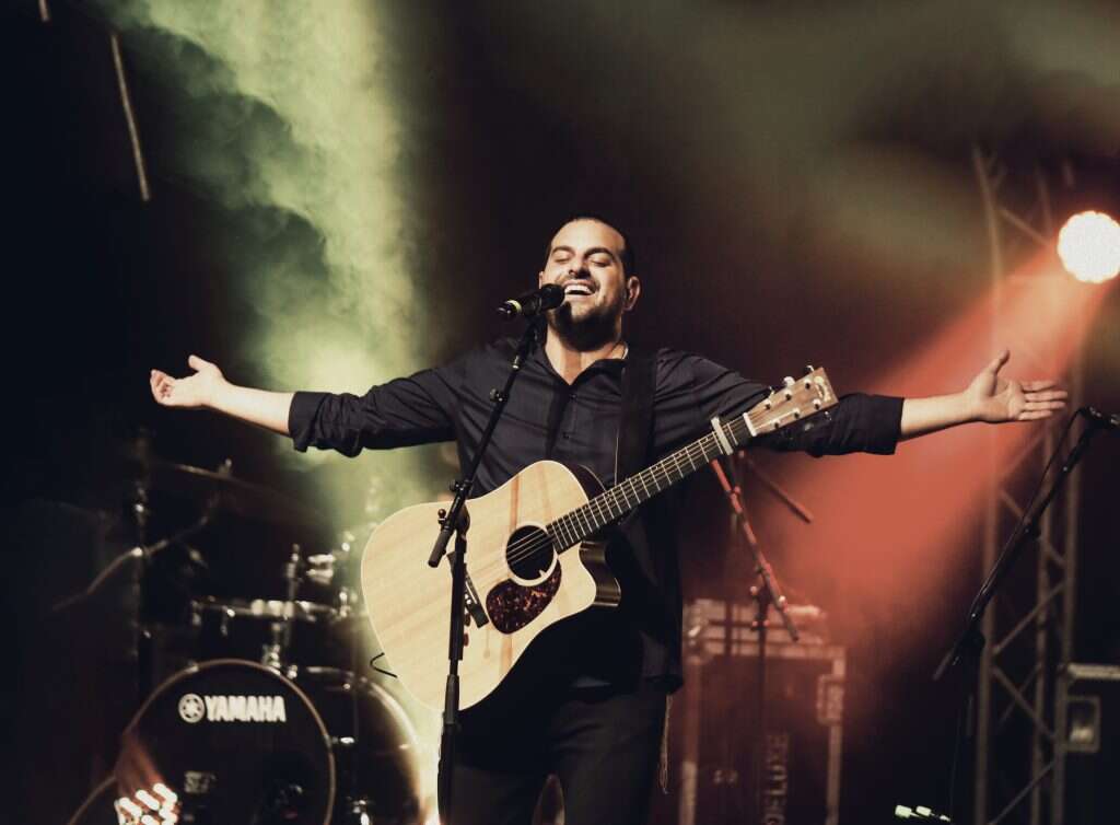 צבעים שנוספו למוזיקה הישראלית. עקיבא. | גלעד תדהר