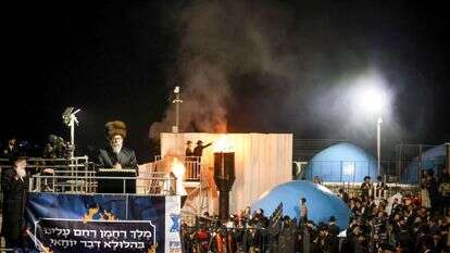 רשב"י היה מגרש אותם עם מקל. החוגגים במירון בל"ג בעומר. | דוד כהן רשב"י היה מגרש אותם עם מקל. החוגגים במירון בל"ג בעומר. | דוד כהן