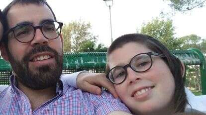 שמר על קשר עם הילדים אחרי הגירושין. אליהו שמואל ז"ל עם טום. | באדיבות המצולם