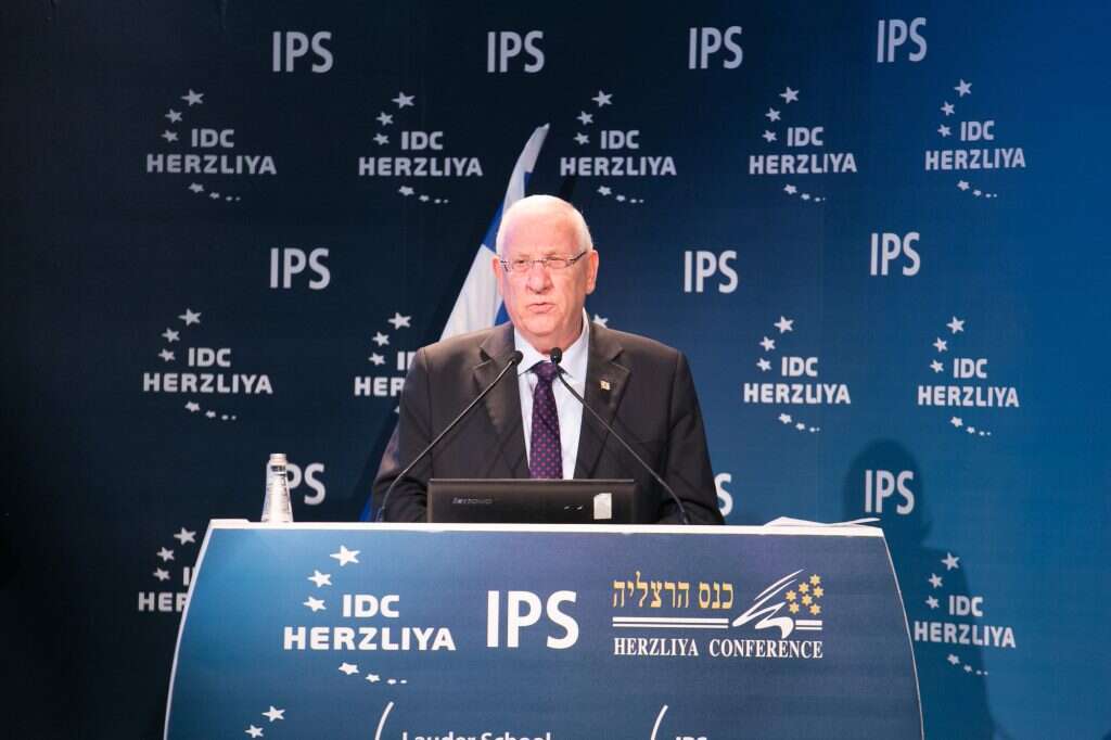 שבטים או פסיפס. הנשיא לשעבר ריבלין. | ארז חרודי "עושים שבטים או פסיפס. הנשיא לשעבר ריבלין. | ארז חרודי "עושים