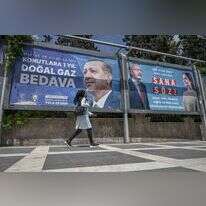 שלטי בחירות ברחוב, טורקיה. | AFP