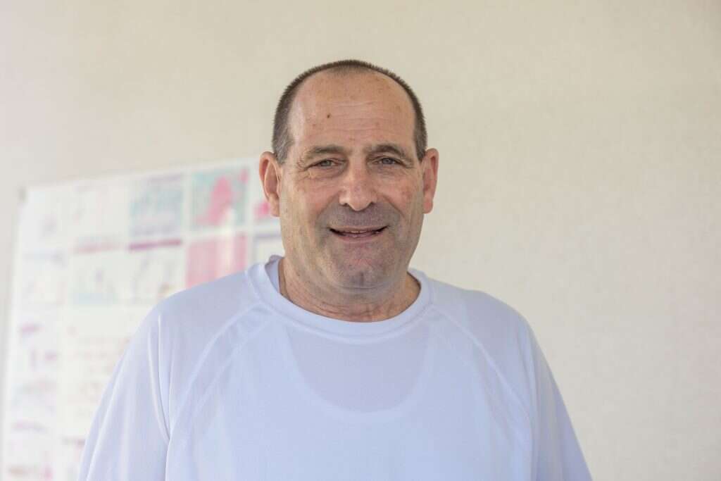 אריק. | יוסי אלוני