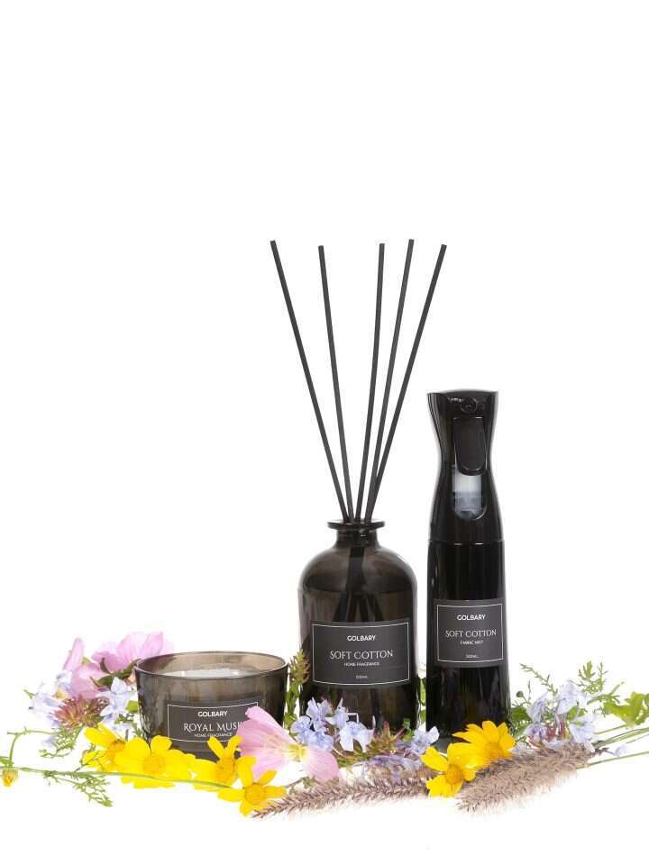 סדרת ריחות לבית של גולברי. | אבי ולדמן