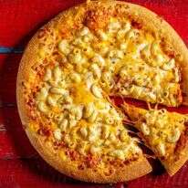 פיצה מק אנד צ'יז של פיצה האט והשף גיא גמזו. | יח"צ פיצה מק אנד צ'יז של פיצה האט והשף גיא גמזו. | יח"צ