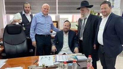 אברהם פלאי עם ראשי "הדסה". | דוברות המרכז הרפואי הדסה