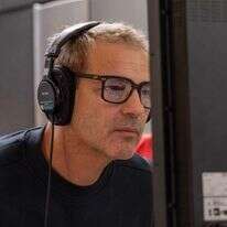 אקי אבני. | ולדימיר ביחובסקי