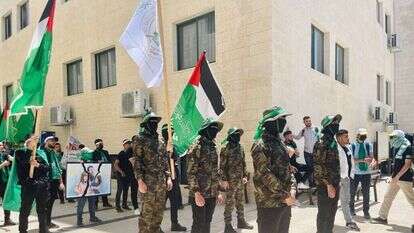 מפגן תמיכה בחמאס באוניברסיטה בשכם