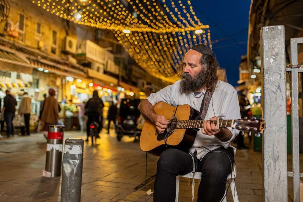 פרספקטיבה של שלושים שנה. משה בן–אור. | נעמה שטרן