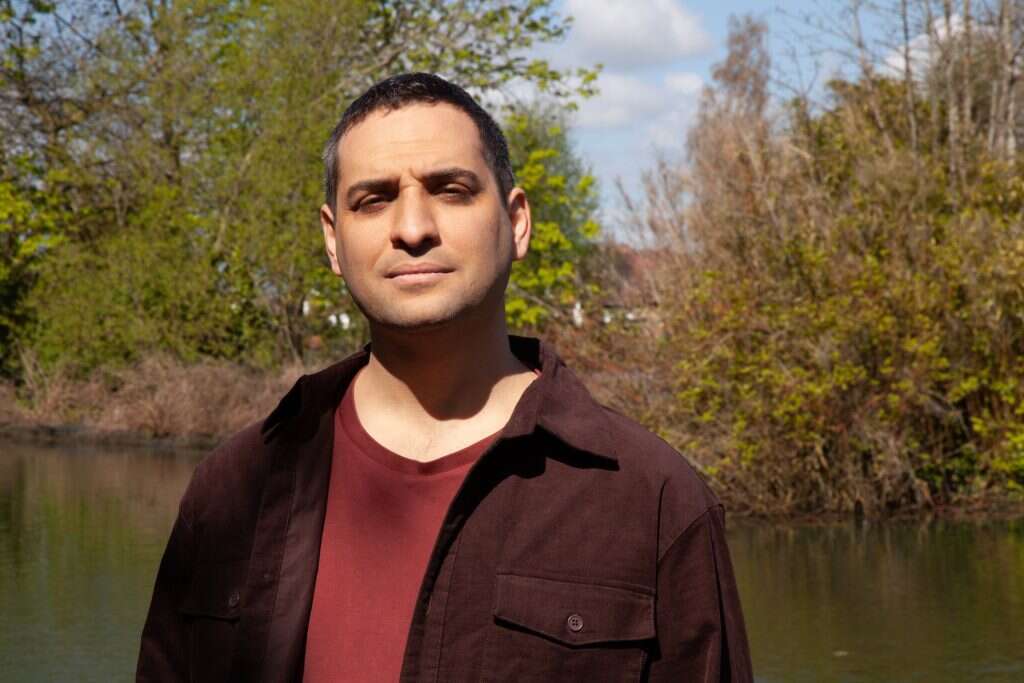 עינב שיף. | ענבל בר–עוז בטיטו