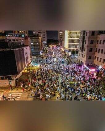 מחאה בבני־ברק נגד העברת תקציבים לחרדים, השבוע. | עומר פיכמן, פלאש 90 מחאה בבני־ברק נגד העברת תקציבים לחרדים, השבוע. | עומר פיכמן, פלאש 90