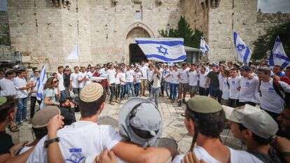 "ריקודגלים" בשער שכם. יום ירושלים תשפ"ג 2023. | יונתן זינדל, פלאש 90