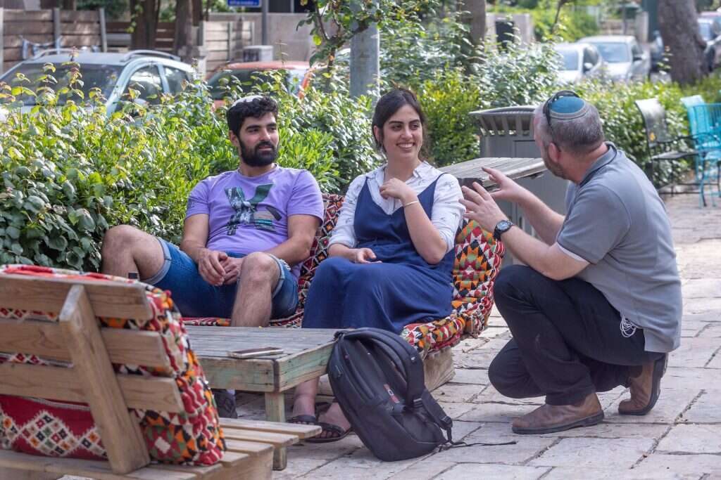 הודיה וישראל. | יוסי אלוני