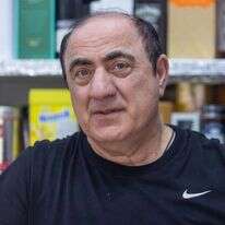 אלי. | יוסי אלוני