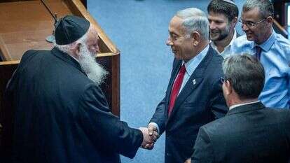 ראש הממשלה בנימין נתניהו ויו"ר יהדות התורה יצחק גולדקנופף. | יונתן זינדל, פלאש 90