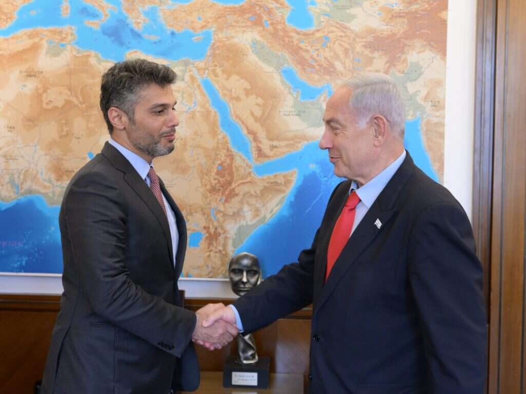 נתניהו ושגריר איחוד האמירויות. | עמוס בן גרשום לע"מ