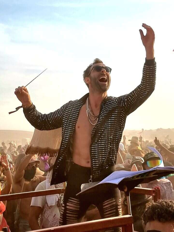 רקעים שונים,חשיבה דומה. מאיר בריסקמן ואיזי גליקסברג. | דני ינאי, Bill Wadman