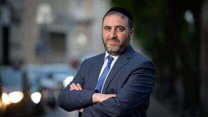 השר משה ארבל. | שריה דיאמנט