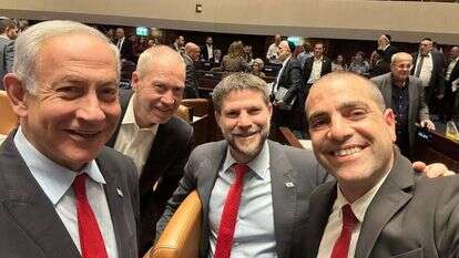 ראש הממשלה ושר האוצר חוגגים את העברת התקציב