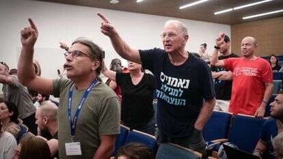 מפגינים נגד הרפורמה משבשים את הפאנל באוניברסיטת ת"א. | אבשלום ששוני פלאש 90