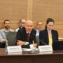 לא היה מעורב בעניין, אבל הפרקליטות כגוף כן. פרקליט המדינה, עמית אייסמן | עטרה גרמן