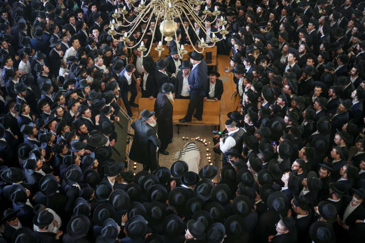 הלוויית הרב גרשון אדלשטיין. | יונתן זינדל, פלאש 90