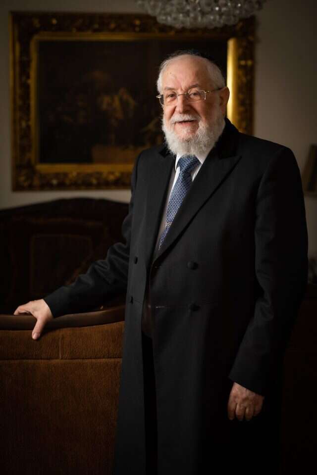 הרב ישראל מאיר לאו. | אריק סולטן