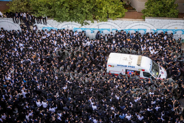 הלוויית הרב גרשון אדלשטיין בבני ברק. | יונתן זינדל, פלאש 90