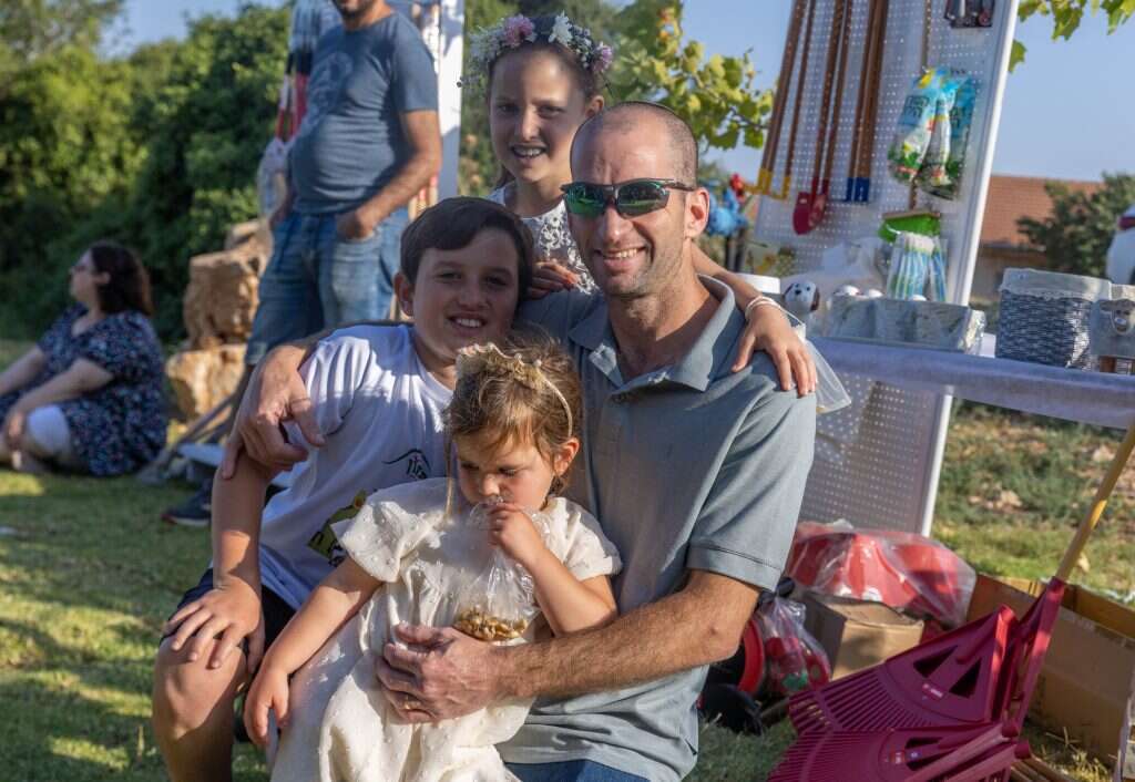 בני. | יוסי אלוני