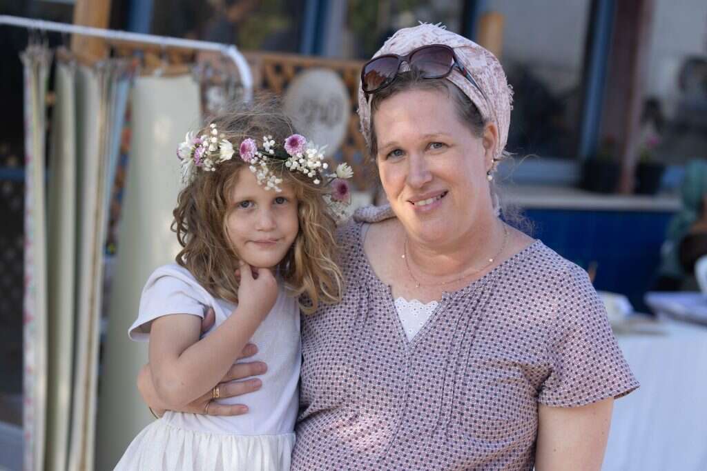 שרון. | יוסי אלוני