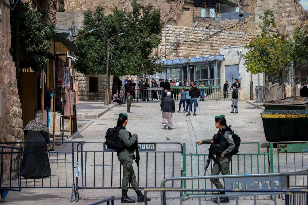 כוחות מג"ב ליד מערת המכפלה בחברון. | וויסאם חשלמון, פלאש 90