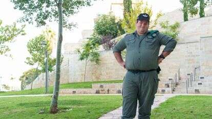 רועי באט, בוגר עמותת שלוה המשרת בבסיס מג"ב. | שלוה רועי באט, בוגר עמותת שלוה המשרת בבסיס מג"ב. | שלוה