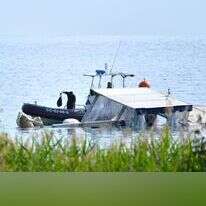 המשטרה האיטלקית בוחנת את אירוע טביעת היאכטה וסוכן המוסד באגם מאג'ורה באיטליה, בשבוע שעבר. | EPA