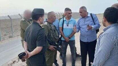 בכירים ישראליים ומצריים בזירת הפיגוע. | דובר צה"ל