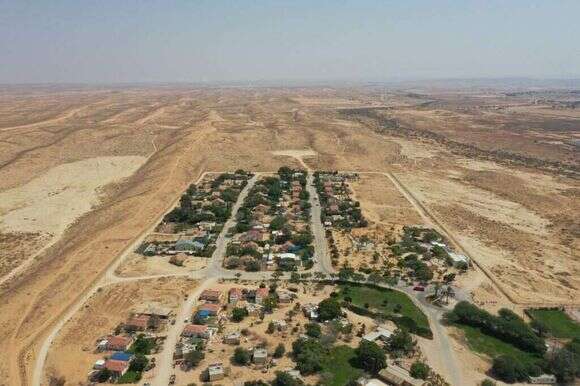 היישוב כמהין שבפתחת ניצנה. | דוברות רמת הנגב היישוב כמהין שבפתחת ניצנה. | דוברות רמת הנגב