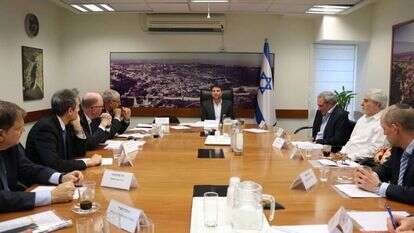 שר האוצר במפגש עם ראשי הבנקים. | דוברות משרד האוצר