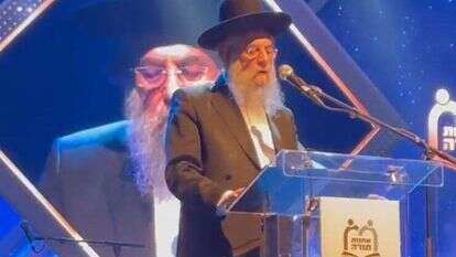 הרב דוד לייבל. | מסך מתוך סרטון