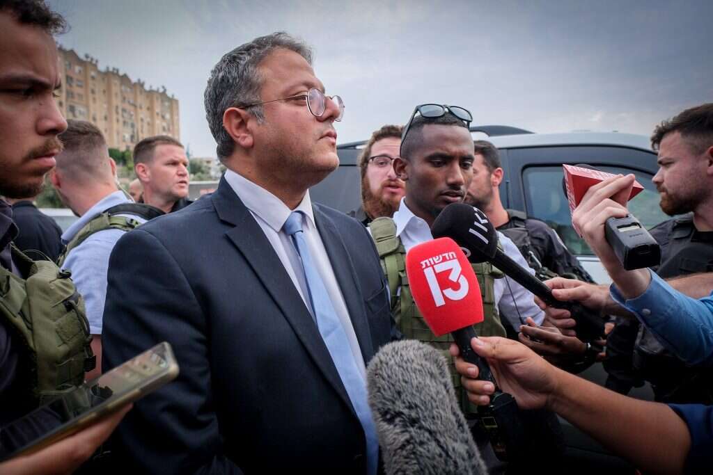 בן-גביר בזירת האירוע. | פאדי אמון, פלאש 90