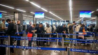 האכזריות מטפסת לשיאים חדשים. טרמינל 1 בנתב"ג. | אריה לייב אברמס, פלאש 90