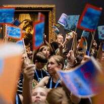 הצגת "נושא הדגל" ברייקסמוזיאום, אתמול | איי.אף.פי