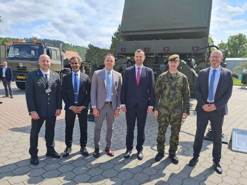 משלחת משרד הביטחון, נציגי אלתא תעשייה אווירית וצבא צ'כיה בתערוכת IDET בצ'כיה