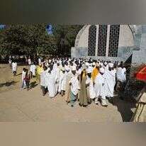 מיסה בכנסיית "גבירתנו מרים מציון". | שאטרסטוק