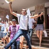 חלוקת תעודות בגימנסיה הרצליה. | נועם מושקוביץ, פלאש 90