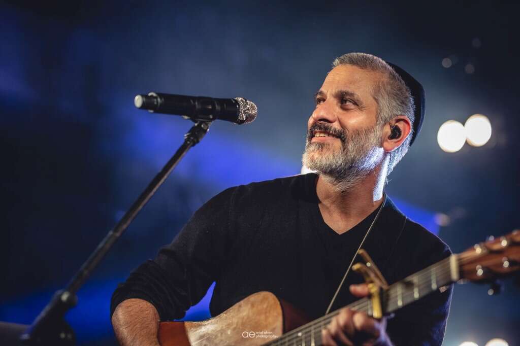 אביתר בנאי. | אריאל עפרון