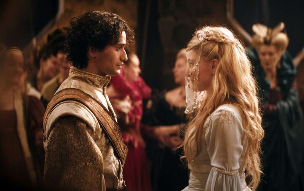 סינדרלה באדיבות יוניטד קינג